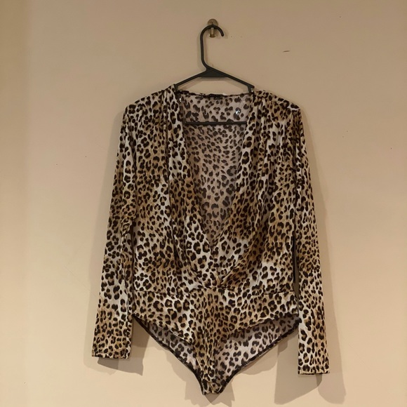 Cheetah bodysuit - Picture 3 of 3